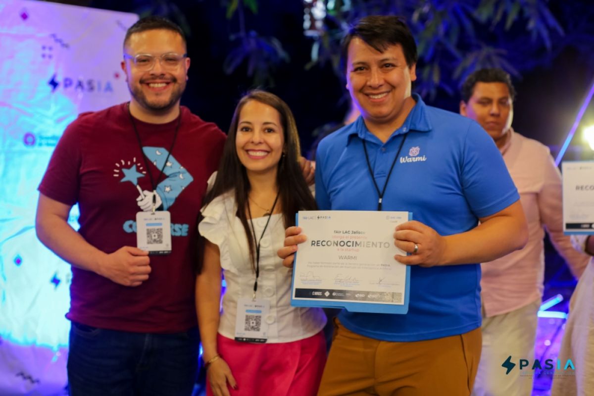 A dedicated team from the third generation of PASIA, the femtech startup WARMI focuses on women's well-being, spanning health, insurance, mental health and more. Their passionate pitch highlighted their commitment to transforming women's healthcare.