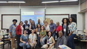 Participantes y ponentes reunidos.